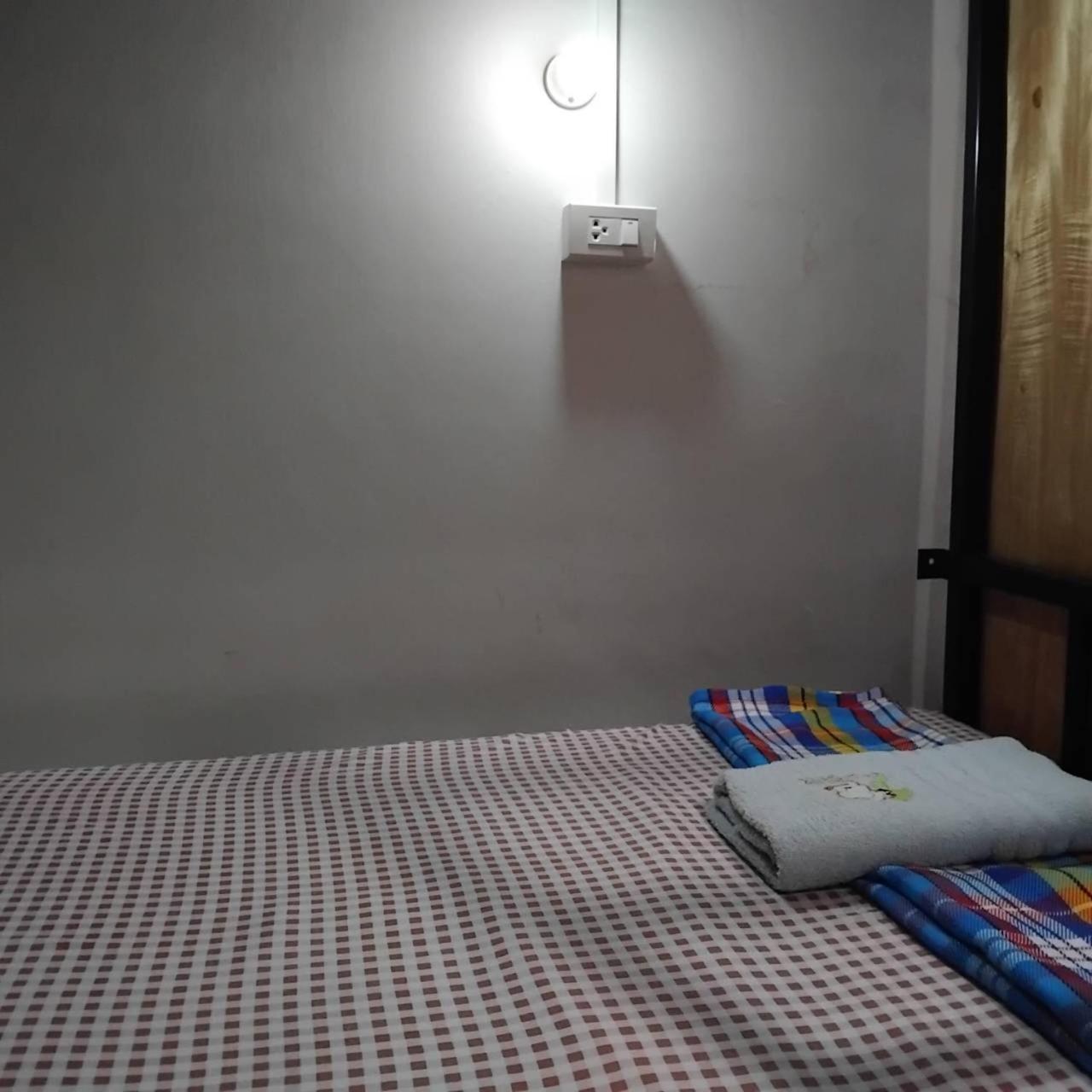 Amazing Khaosan Hostel Bangkok Esterno foto